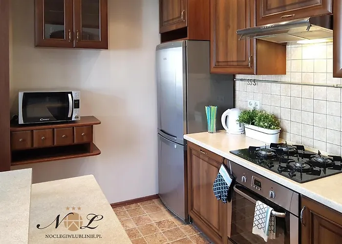 Peowiakow Superior * לובלין